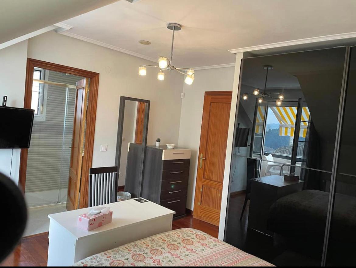 Habitaciones En Chalet Con Jardin Boo De Pielagos Bagian luar foto